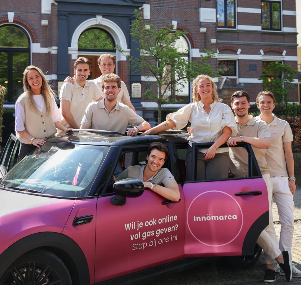 Team innomarca bij roze mini
